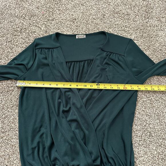 Free People Intimately dark green long sleeve v-neck bodysuit size M - Picture 9 of 10